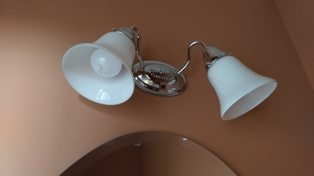 A19 Wall Sconce